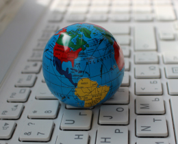 Expert en Recherche Traductologique - Co-auteur de Manuel Universitaire